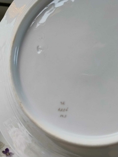 Fuente Redonda en Plato de Postre en Porcelana Alemana Flores Lilas en internet