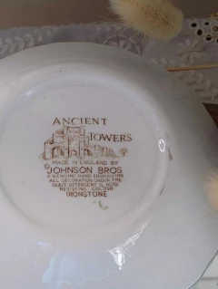 Imagen de Compotera en Loza Inglesa Johnson Bros Ancient Towers