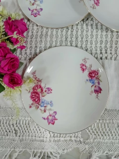 Plato de Postre en Porcelana Tsuji flores rojas - comprar online