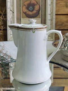 Cafetera de porcelana Inglesa Alfred Meakin con detalle