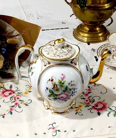 Gigante Tetera de Porcelana estilo Victoriano detalles florales y filetes al oro - tienda online