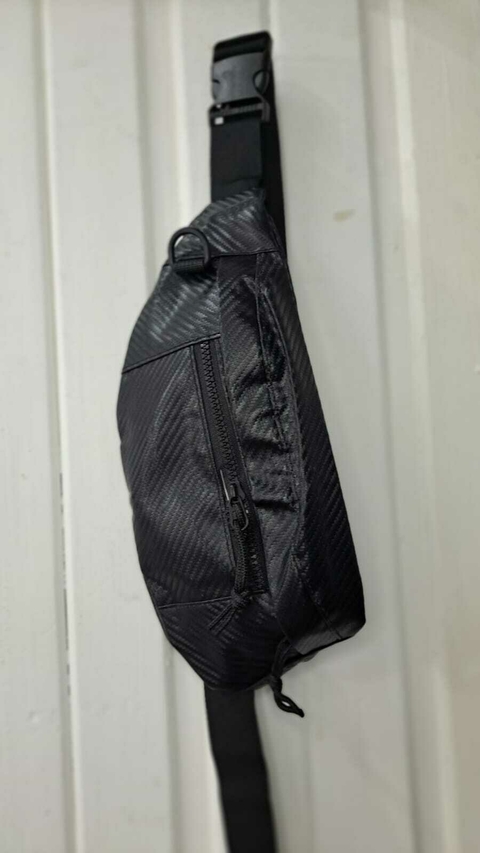 Riñonera Negra doble Bolsillo