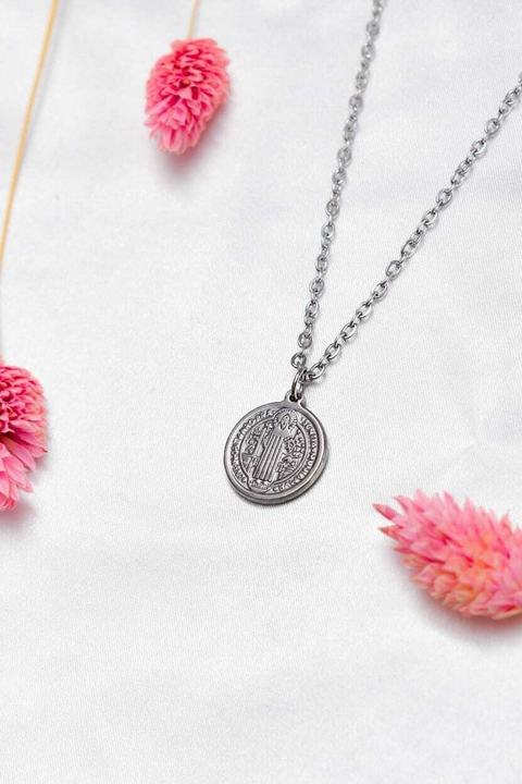 Dije San Benito Acero