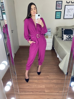 Macacão Joyce na internet