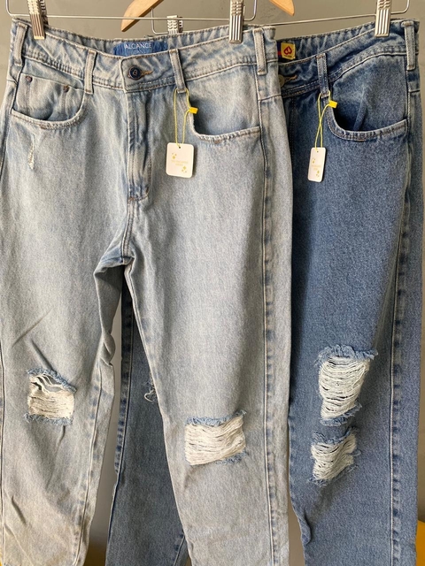 Calça Mom Destroyed