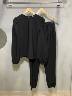 Conjuntinho Crepe na internet