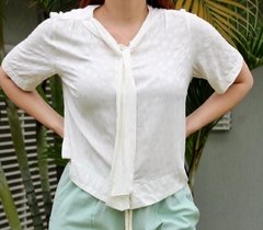 Blusa Laço Bolinhas na internet