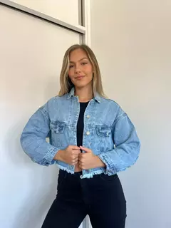 Campera de jean Tammy oversize desfleada