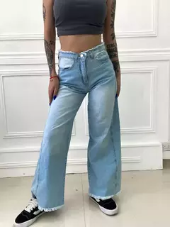 Wide leg jean Rebecca efecto cintura desflecada - comprar online