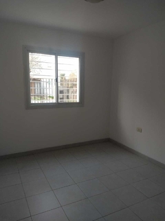 Imagen de SE VENDE DUPLEX EN CALLE FELIZ GIGENA LUQUE 3565.