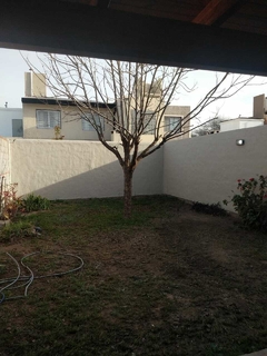 SE VENDE DUPLEX EN CALLE FELIZ GIGENA LUQUE 3565. - Kabals - Servicios Inmobiliarios