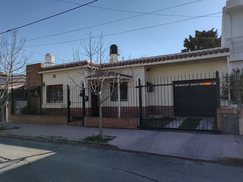 KABALS VENDE CASA UBICADA EN CALLE JUAN ANTONIO ARGARAÑAS 2025.