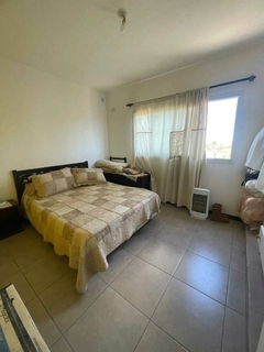 OPORTUNIDAD EN CAPILLA DEL MONTE! CONSTRUCCION DE CALIDAD, ZONA CERRO URITORCO U$S 100.000 en internet