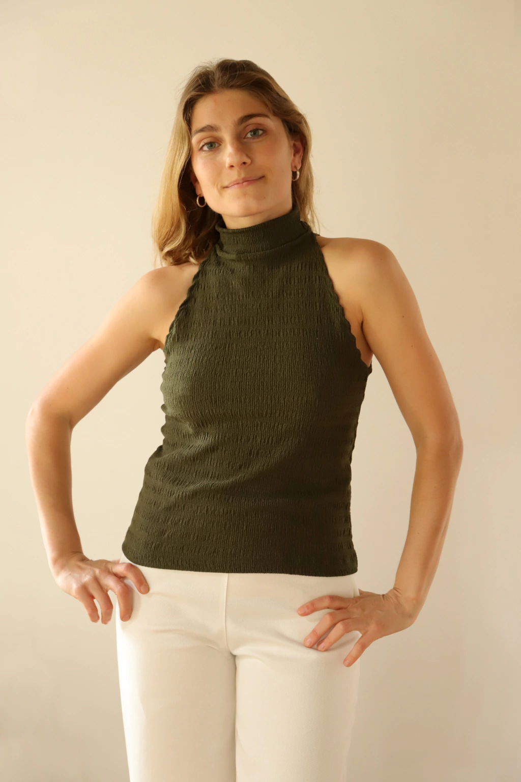Musculosa KATE verde seco