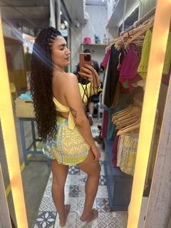 Cropped Summer na internet
