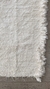 Alfombra tejida a mano. - comprar online