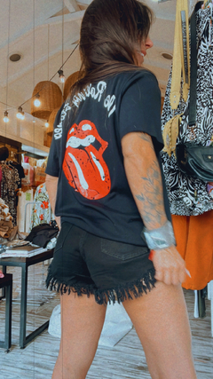 Remera Rolling - negra