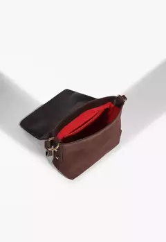 SCHUTZ Bolsa Tiracolo Maddison Marrom Pequena - Morena Shoes
