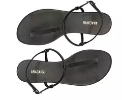 ANACAPRI Rasteira Slim Preta - comprar online