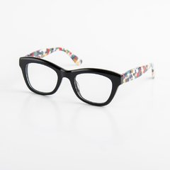 Naomi Black Colorful