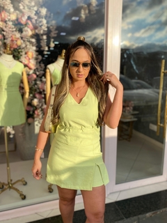 Shorts Saia Florestar na internet