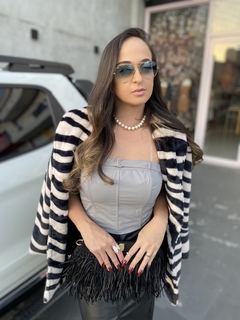 Cropped Louisa na internet