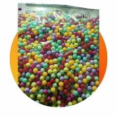 Pacote com 500 gramas de pérolas plásticas ABS coloridas tamanho 8mm em várias cores como amarelo, vermelho, lilás, verde e rosa