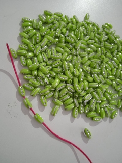 Pedraria pingo de arroz com strass em Resina Pacote com 20pçs Tamanho 10x04mm. - loja online