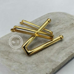Fivela em V Metal Cor Dourado pacote com 6 pçs 001
