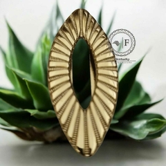 Fivela Metal Modelo Chuca Rajada 5,5cm x 2,5cm Cor Dourado 6pçs