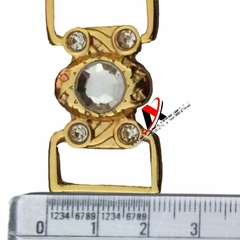  Fivela Metal Modelo Cinco strass cor Dourado pacote com 6 pçs 
