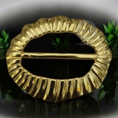 Fivela organica Com detalhe e reforso cor Dourado Metal 2pçs