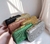 Clutch Dourada na internet