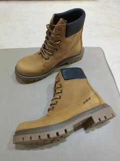 Borcego- Dennis- Hombre Nobuck - Calzados Racar