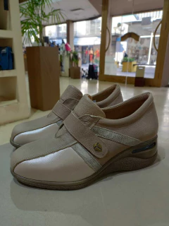 Zapato Abotinado Velcro - comprar online