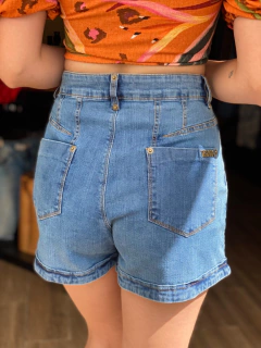 SHORTS MARI na internet