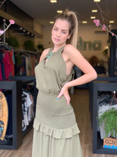 VESTIDO VERDE MILITAR LONGO LASTEX COM BABADOS - comprar online