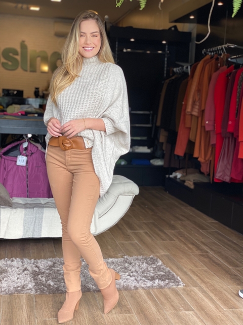 CALÇA SARJA SKINNY CAMELO