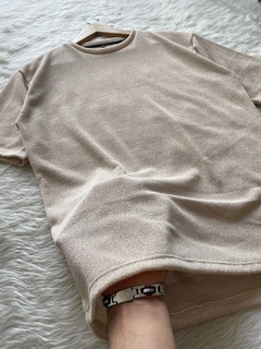 Imagen de REMERAS DE TEJIDO OVERSIZE