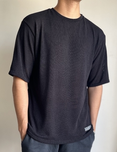 Imagen de REMERAS DE TEJIDO OVERSIZE