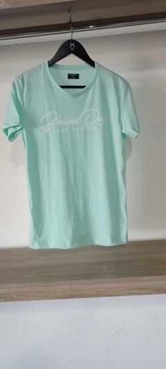 REMERA DAYS en internet