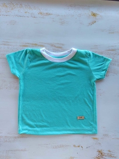 REMERA AQUA