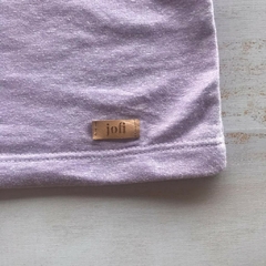 REMERA BÁSICA- LAVANDA - Tienda Jofi