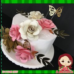 Topo de bolo de luxo, Flores e borboletas! na internet