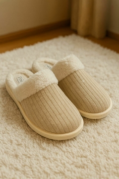 pantufla lanilla con corderito