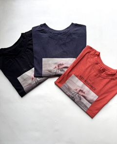 Remera Rosas arte en internet
