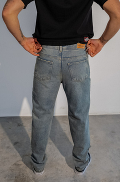 Imagen de Pantalón Jean Santa Elena Recto Mom Hombre Nuevo Azul
