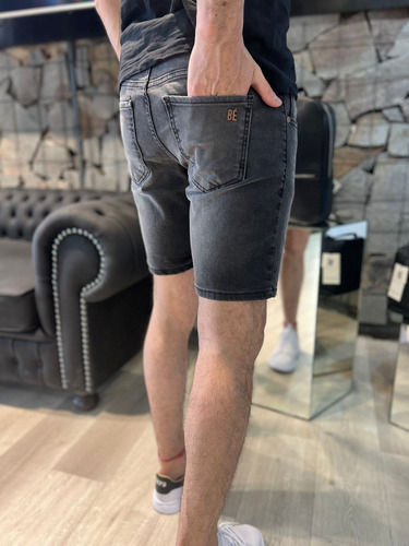 Bermuda Jean Bernabe Burdeos Slim Fit Elastizada Hombre