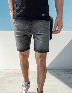 Bermuda Jean Bernabe Burdeos Slim Fit Elastizada Hombre - tienda online