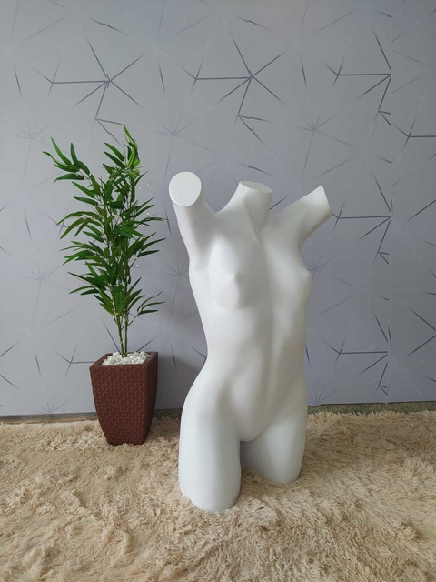 MANEQUIM FEMININO MEIO CORPO (CLAUDIA RAIA) BRANCO